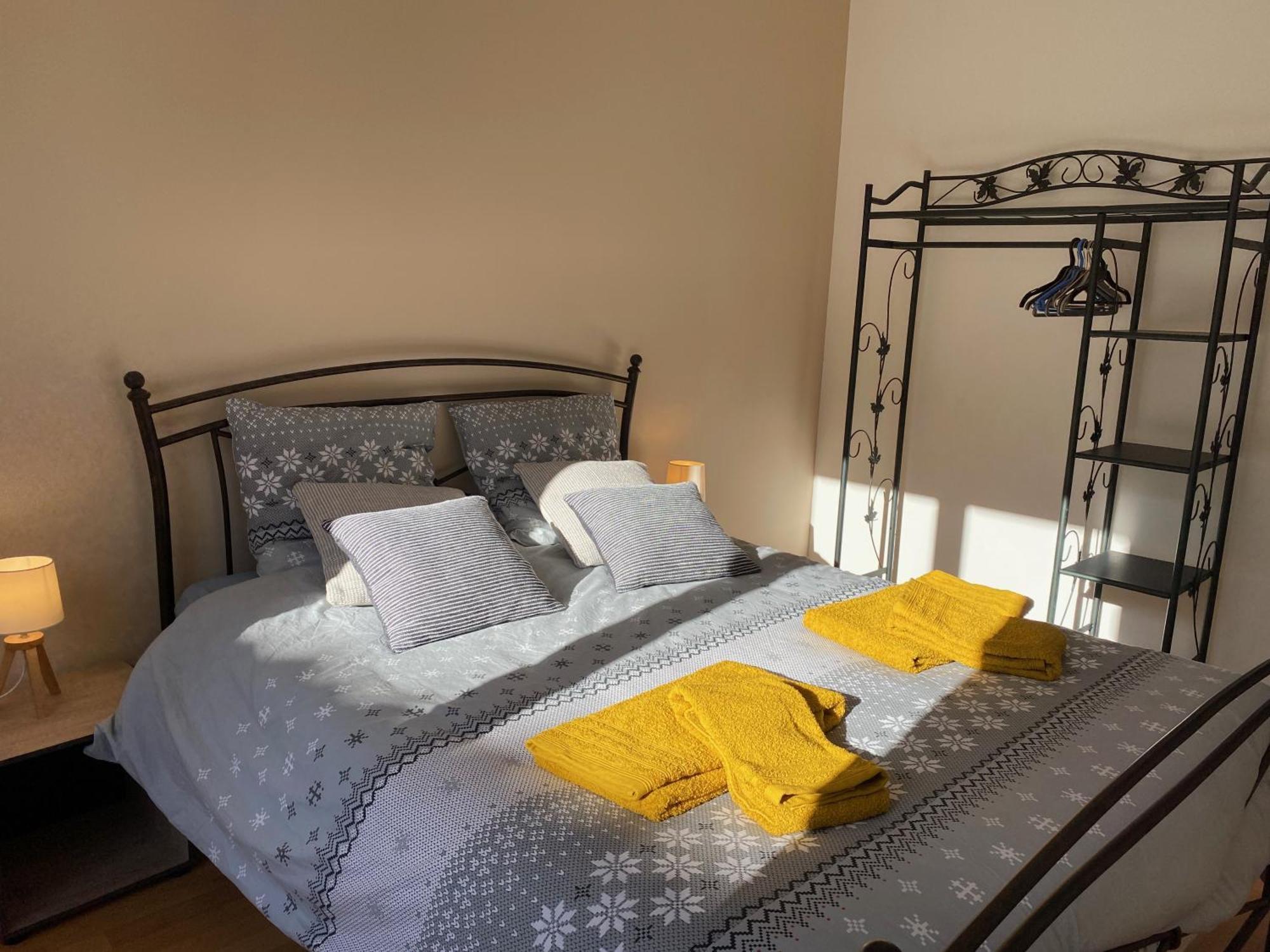 Parking Prive Gratuit, Balcon, 2 Chambres Клермон-Ферран Экстерьер фото