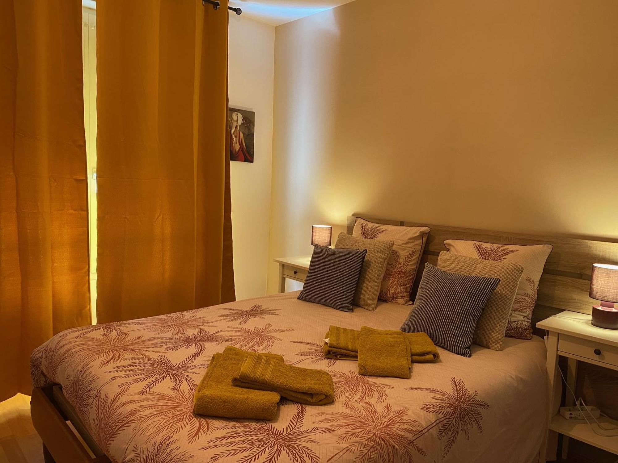 Parking Prive Gratuit, Balcon, 2 Chambres Клермон-Ферран Экстерьер фото